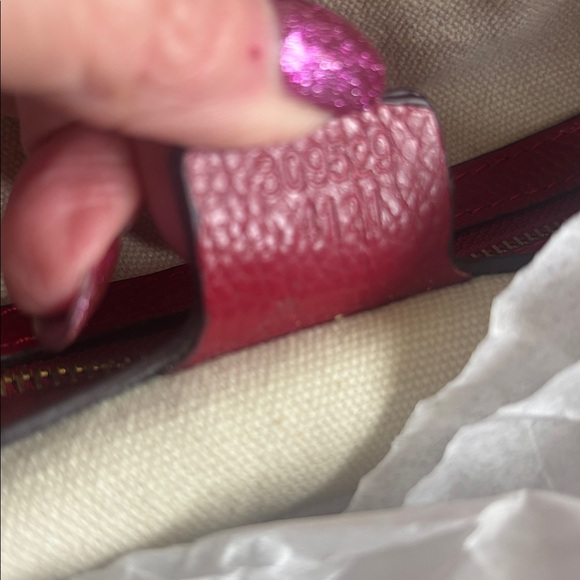 Gucci Red Leather Shoulder Bag - Picture 6 of 10